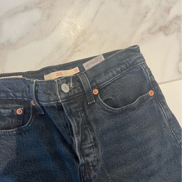 Levi’s Wedgie Jeans (23) - Picture 5 of 5
